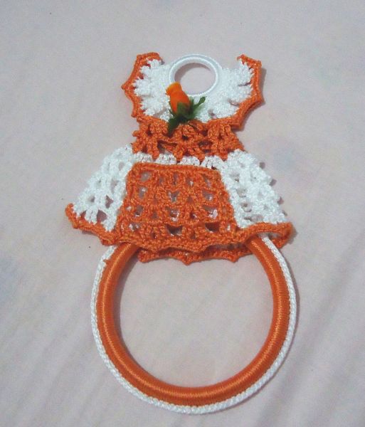 Porta pano de prato de croche branco com laranja